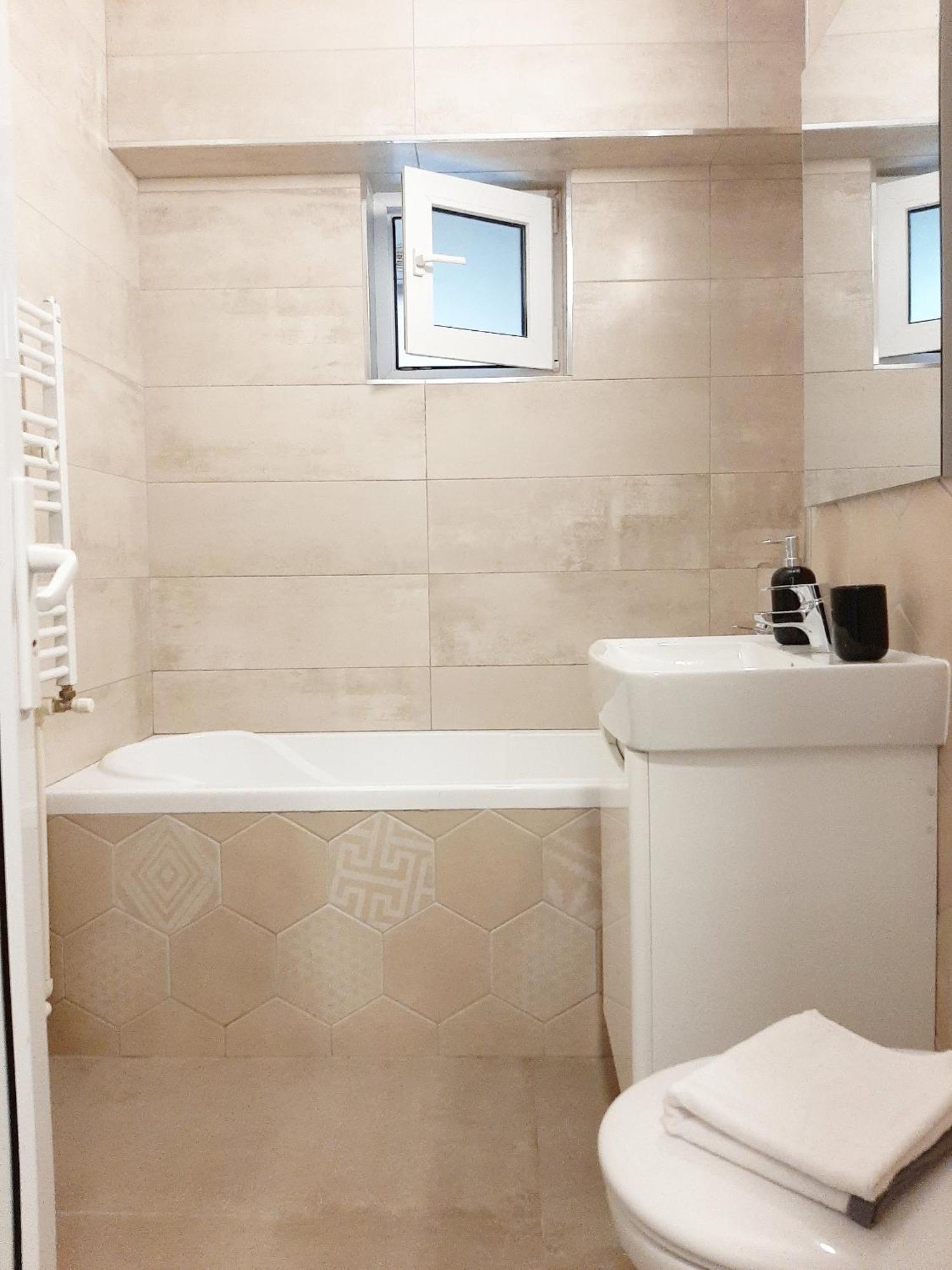 Apartament Cezar Faleza-Nord Constanta-Plaja Reyna ภายนอก รูปภาพ